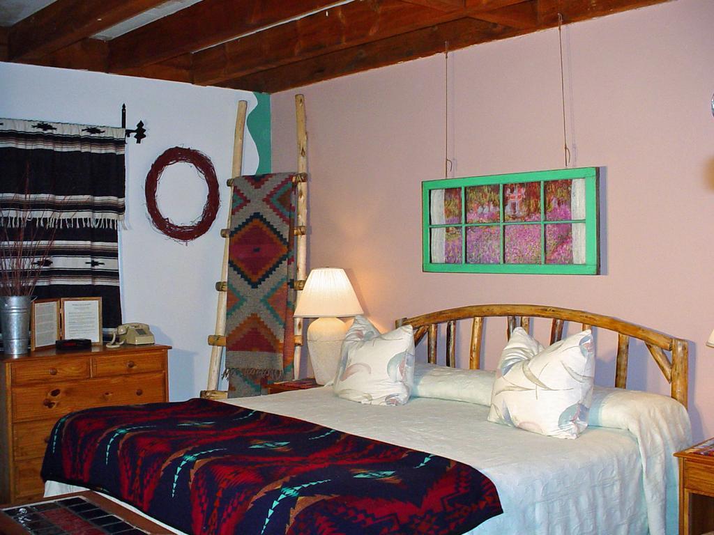 Inn On The Rio Taos Szoba fotó